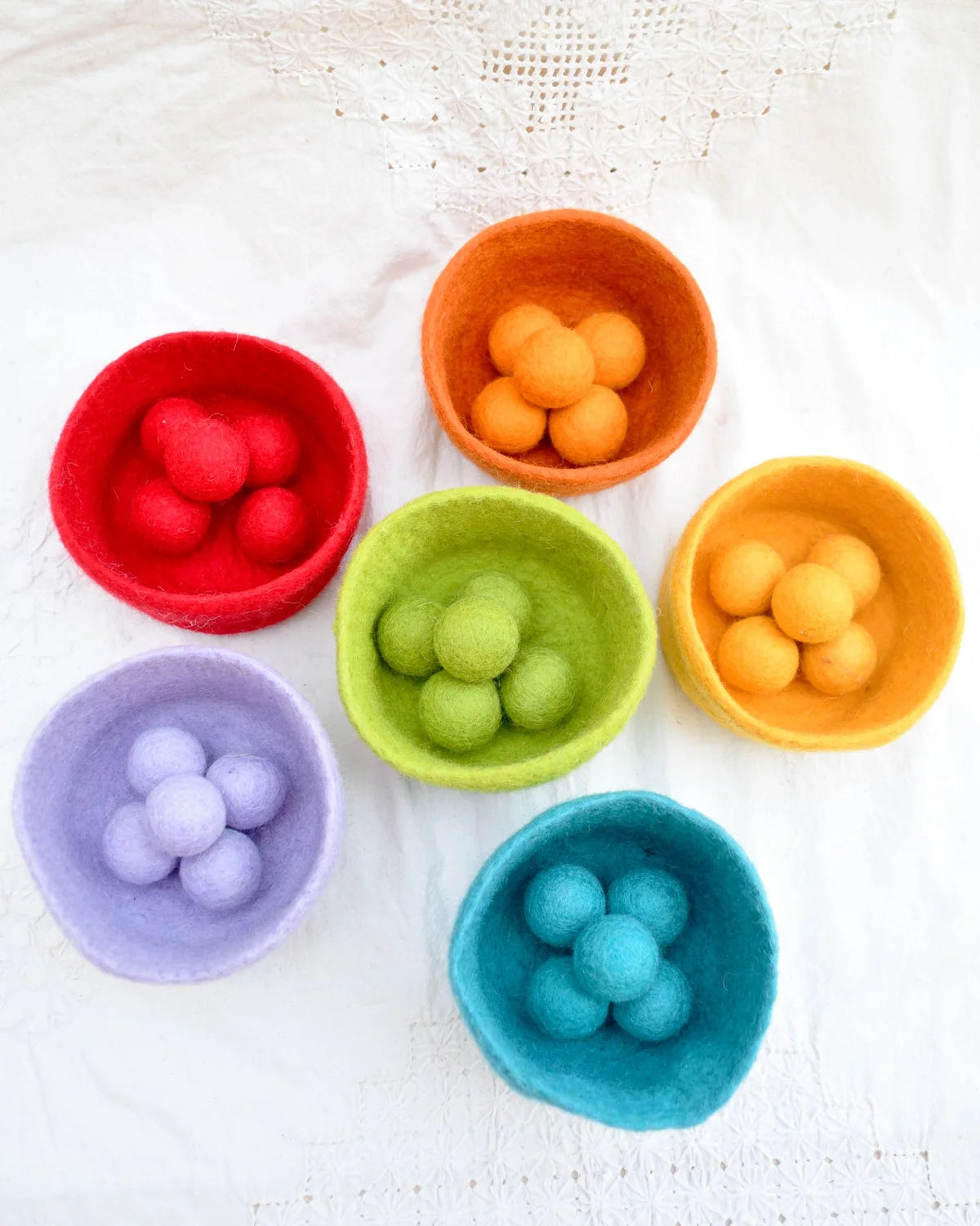 Tara's Treasures Colourful Felt Colour Sorter Balls and Bowls