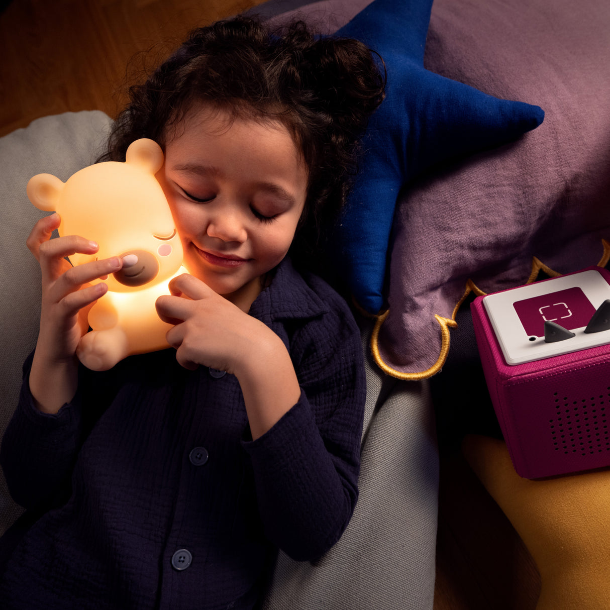 Tonies Audio Character Sleepy Friends Bear Night Light Classic Tonies Character 