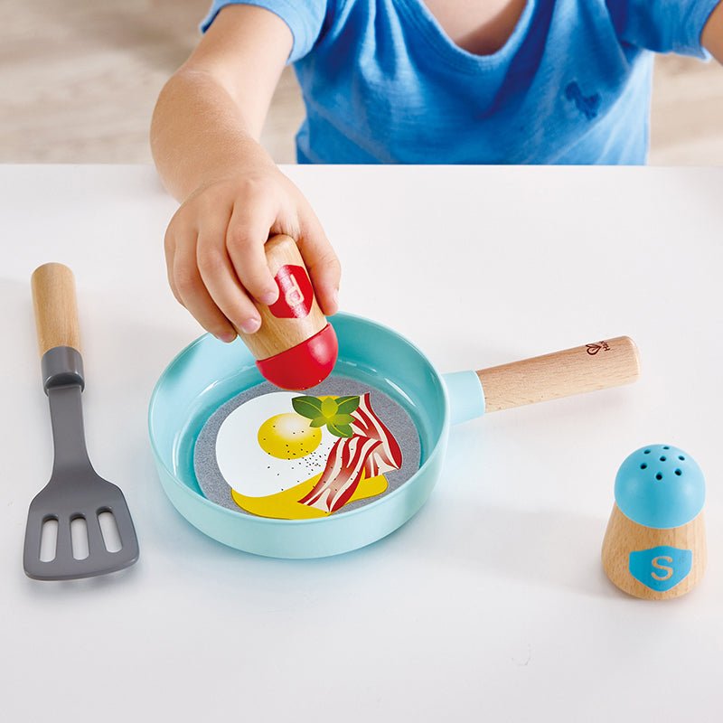 Hape Cook & Serve set E3208 (Direct Shipping UK Only) - Little Whispers