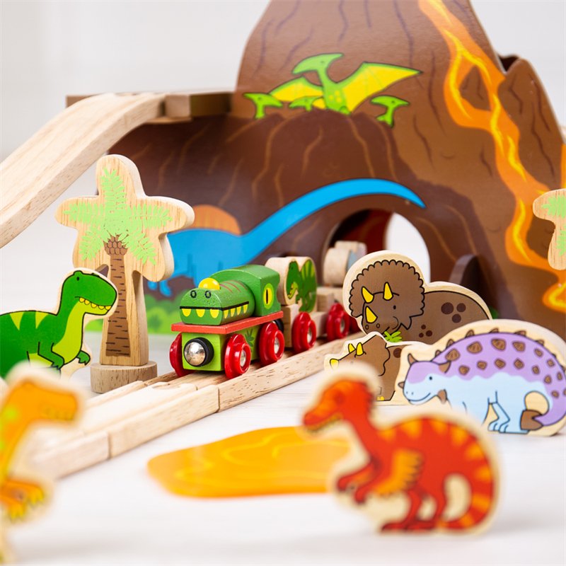Bigjigs Dinosaur Railway Set with Dinosaurs and Accessories - Little Whispers