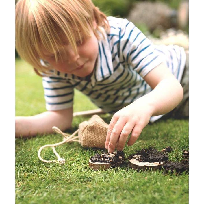 Birds to Spot Story Sack with Mini Bird Feeding Pizza Kit - Little Whispers